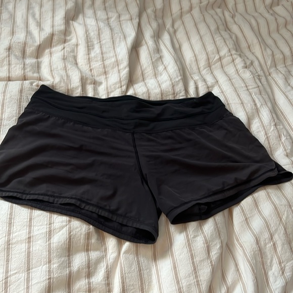 Lulu lemon shorts - Picture 1 of 3